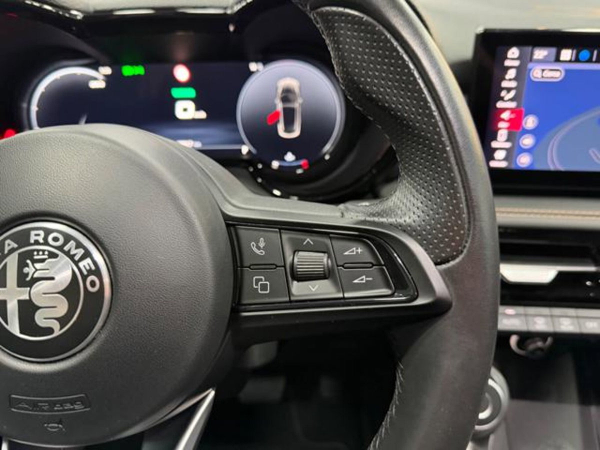 Alfa Romeo Tonale 1.5 hybrid Intensa 160cv tct7 (17)