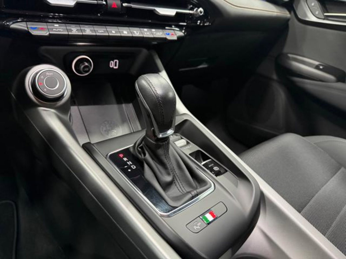 Alfa Romeo Tonale 1.5 hybrid Intensa 160cv tct7 (20)