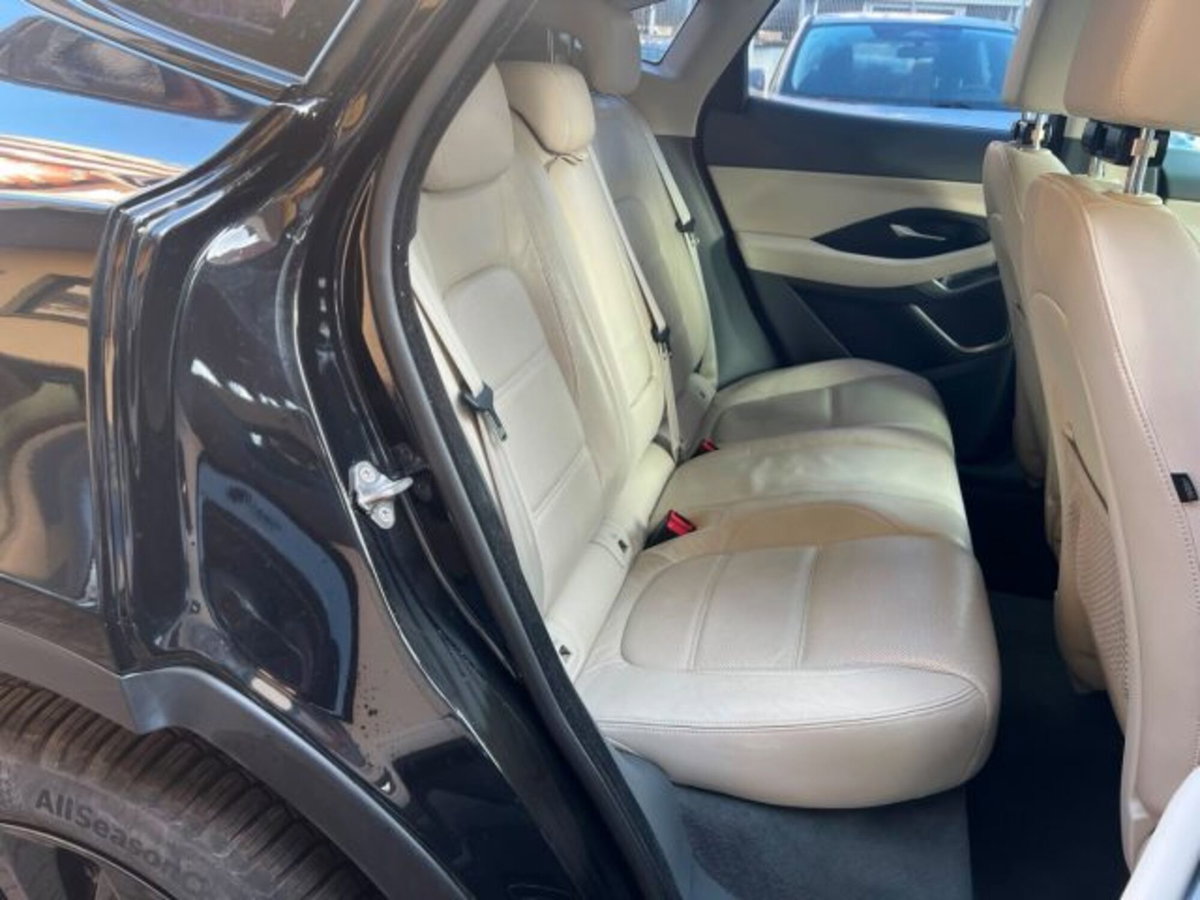 Jaguar E-Pace 2.0D 240 CV AWD aut. HSE (12)