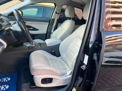 Jaguar E-Pace 2.0D 240 CV AWD aut. HSE (8)