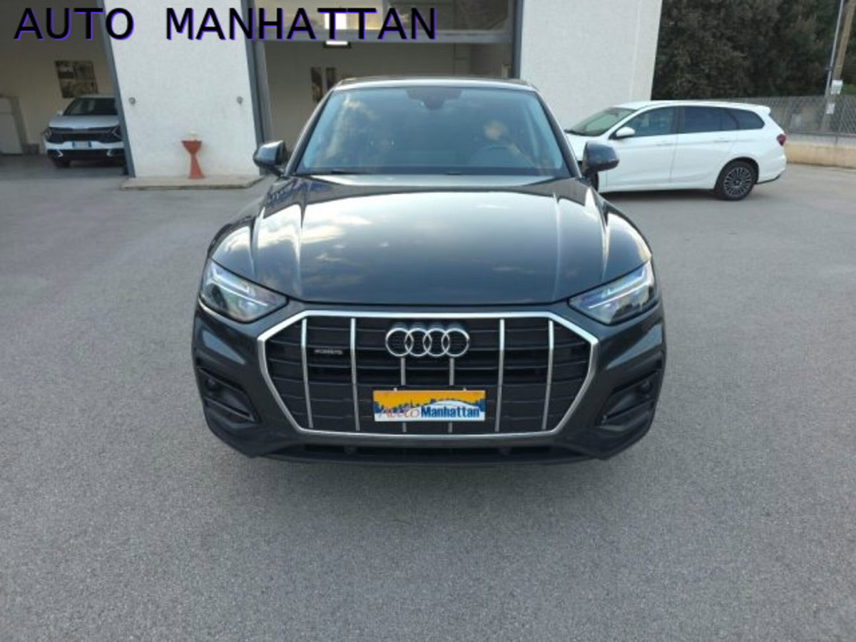 Audi Q5 40 TDI 204 CV quattro S tronic Business (11)