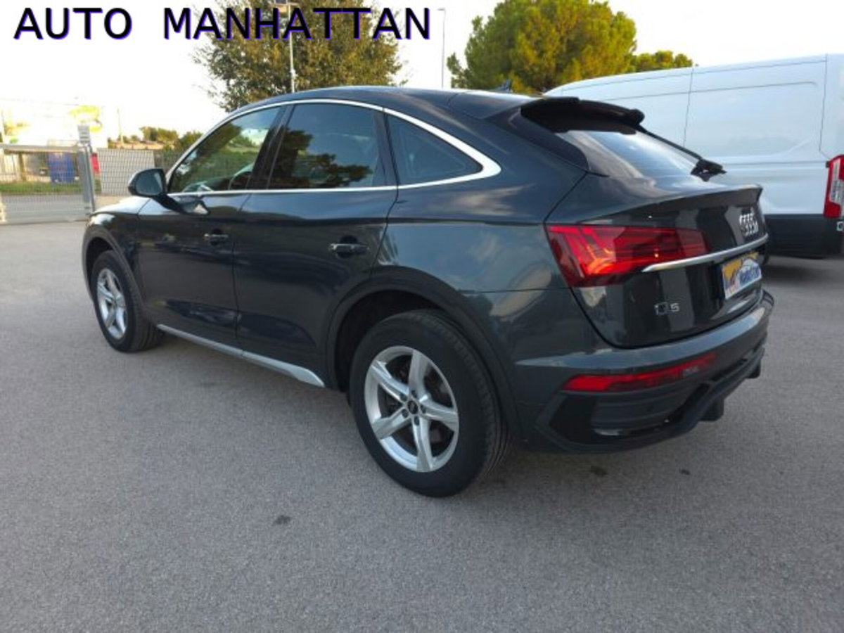 Audi Q5 40 TDI 204 CV quattro S tronic Business (9)