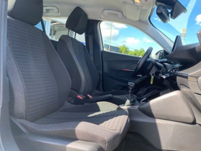 Peugeot 2008 PureTech 100 S&S Active Pack (11)