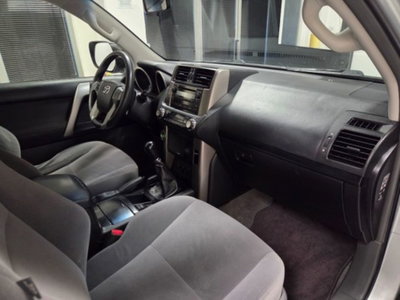 Toyota Land Cruiser 3.0 D4-D 5 porte (10)
