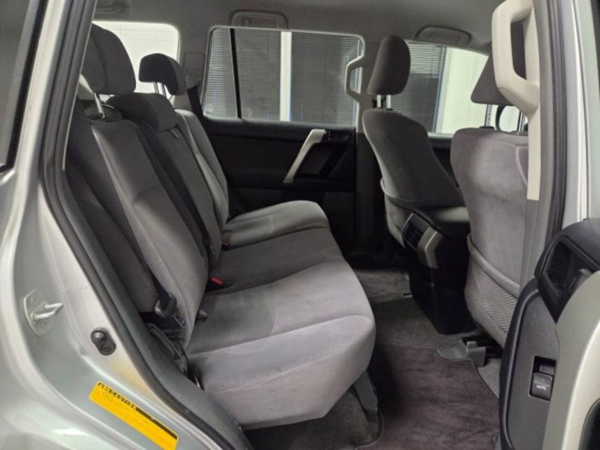 Toyota Land Cruiser 3.0 D4-D 5 porte (17)