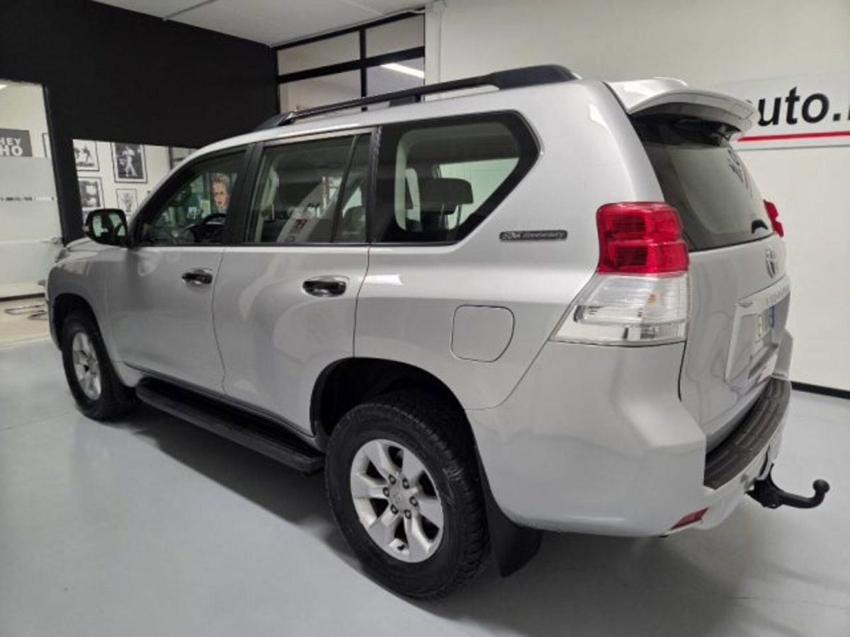Toyota Land Cruiser 3.0 D4-D 5 porte (6)