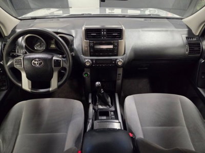 Toyota Land Cruiser 3.0 D4-D 5 porte (9)