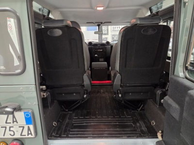 Land Rover Defender 90 2.4 TD4 Station Wagon S (12)