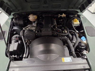 Land Rover Defender 90 2.4 TD4 Station Wagon S (20)