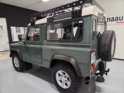 Land Rover Defender 90 2.4 TD4 Station Wagon S (6)