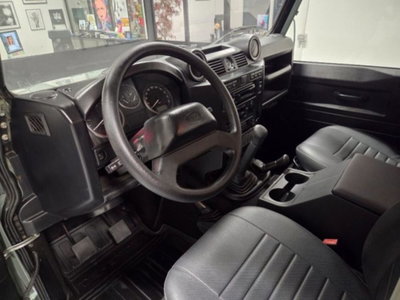 Land Rover Defender 90 2.4 TD4 Station Wagon S (7)