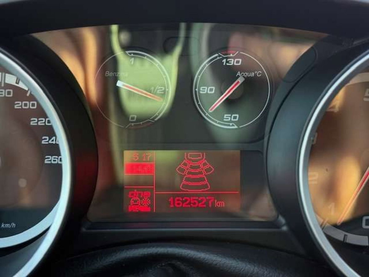 Alfa Romeo Giulietta 1.4 Turbo multiair Exclusive 170cv E6 (15)