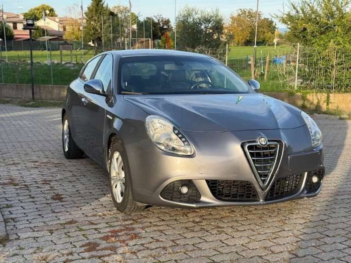 Alfa Romeo Giulietta 1.4 Turbo multiair Exclusive 170cv E6 (3)