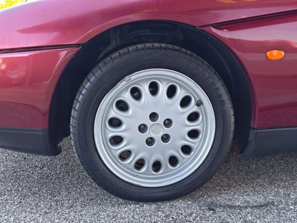Alfa Romeo Gtv 2.0i 16V Twin Spark cat L (6)