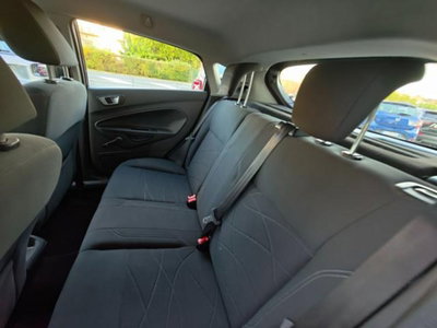 Ford Fiesta 1.5 TDCi 75CV 5 porte Titanium (12)