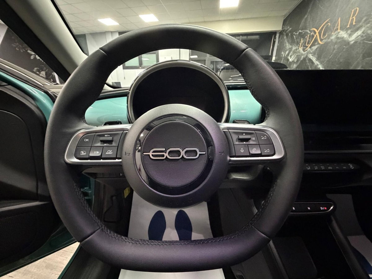 Fiat 600 1.2 Business 100cv (12)
