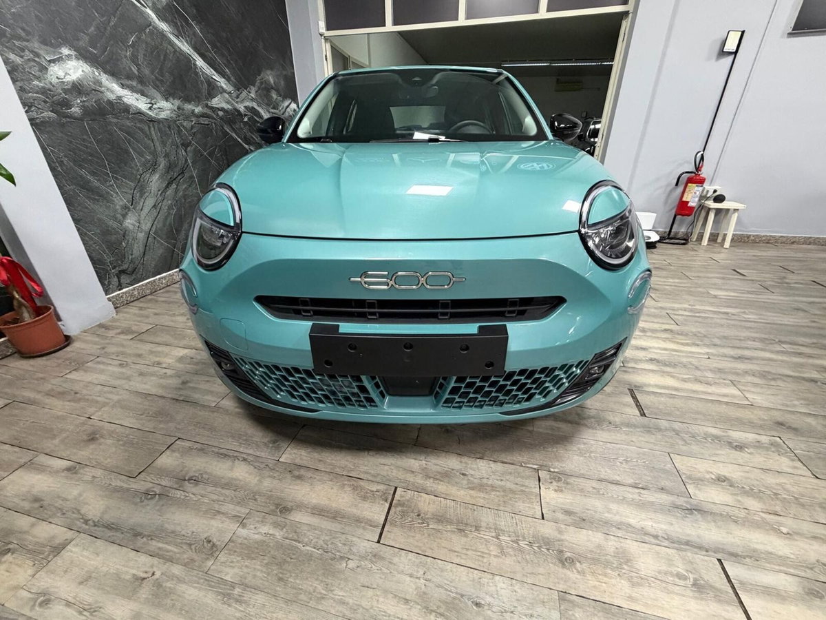 Fiat 600 1.2 Business 100cv (6)